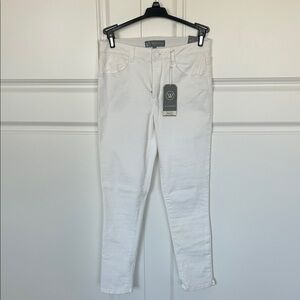 NWT Wit & Wisdom Slim White Skinny Jeans